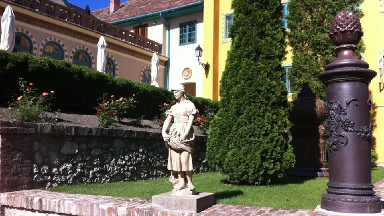 A pécsi Zsolnay-negyed titkai, amelyeket eddig csak a bennfentesek ismertek