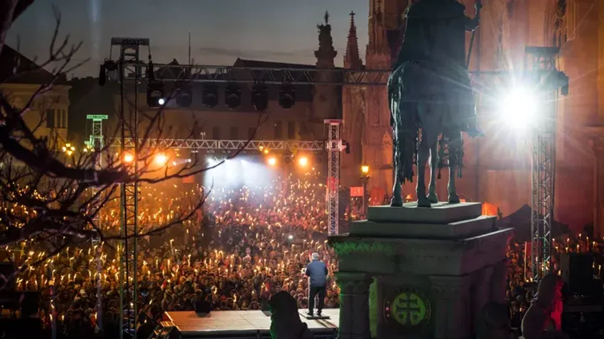 A kampányzárón is kiderült: ciki tiszásnak lenni