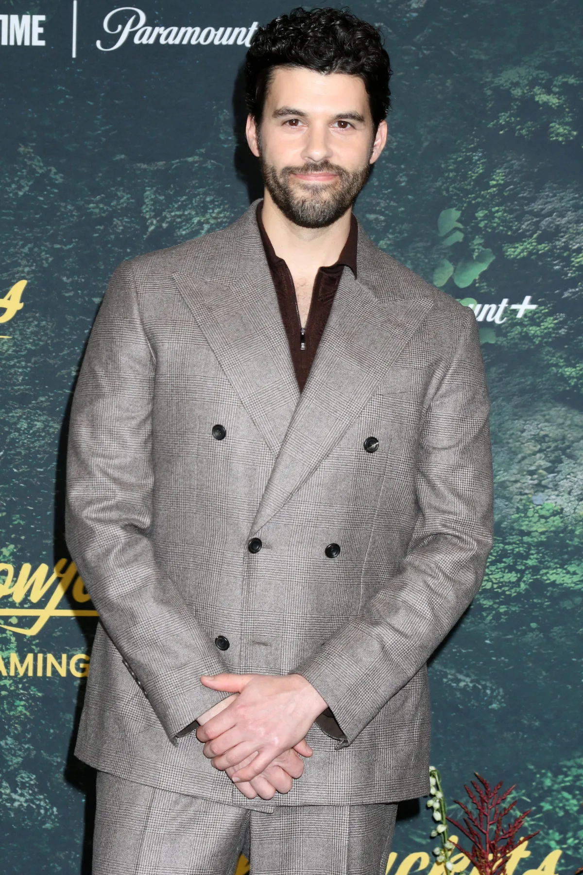 Steven Krueger 2025 májusában jegyezte el Candice Kinget, most pedig első közös gyermeküket várják.