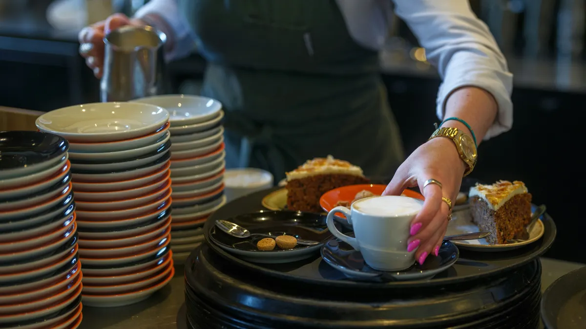 Megant a leukémia sem törte meg, a kezelések között is ragaszkodott a munkájához.