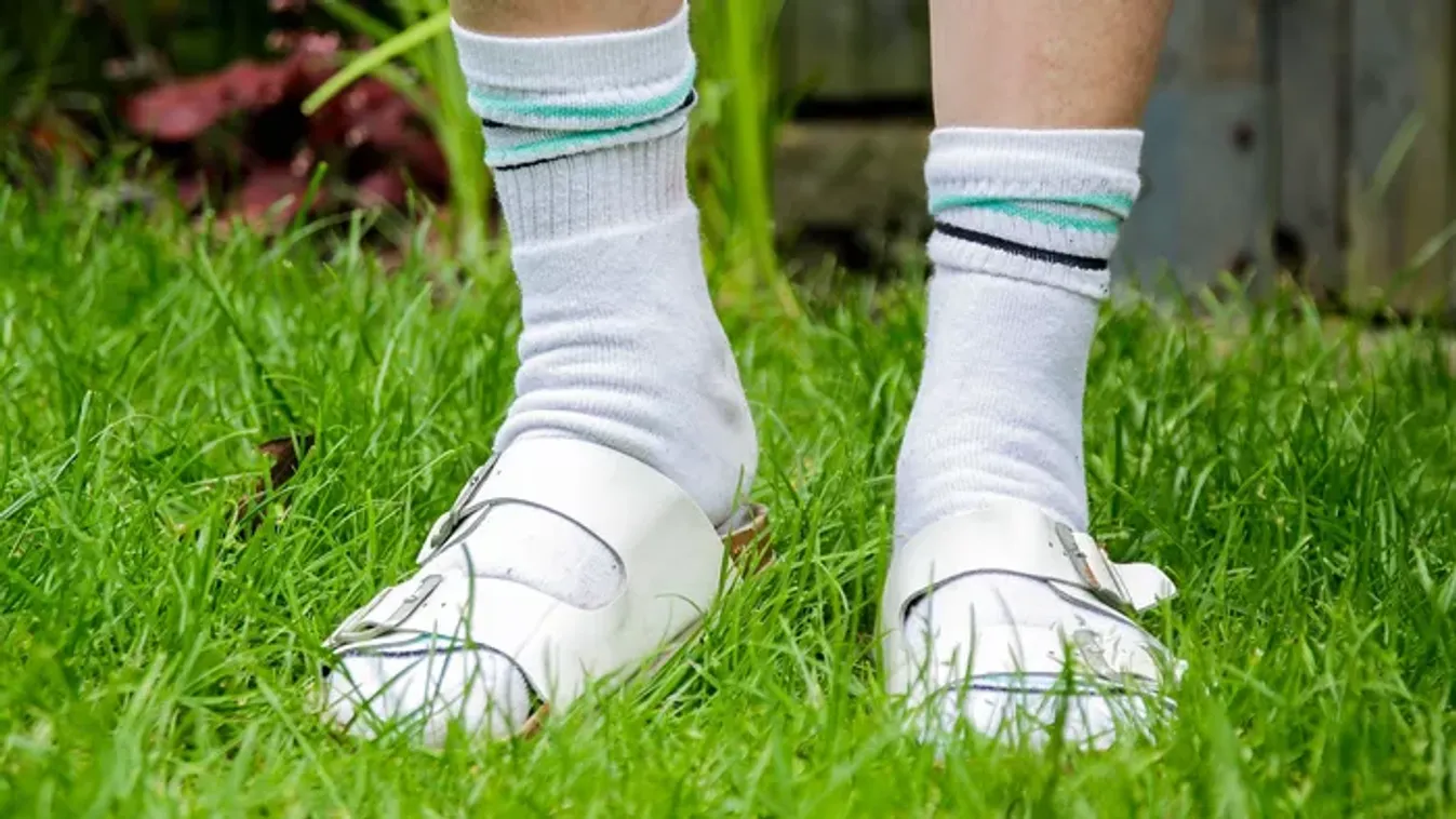 Stílusbakik férfiaknál: 5 ódivatú ruhadarab, ami sok nőnél kiveri a biztosítékot