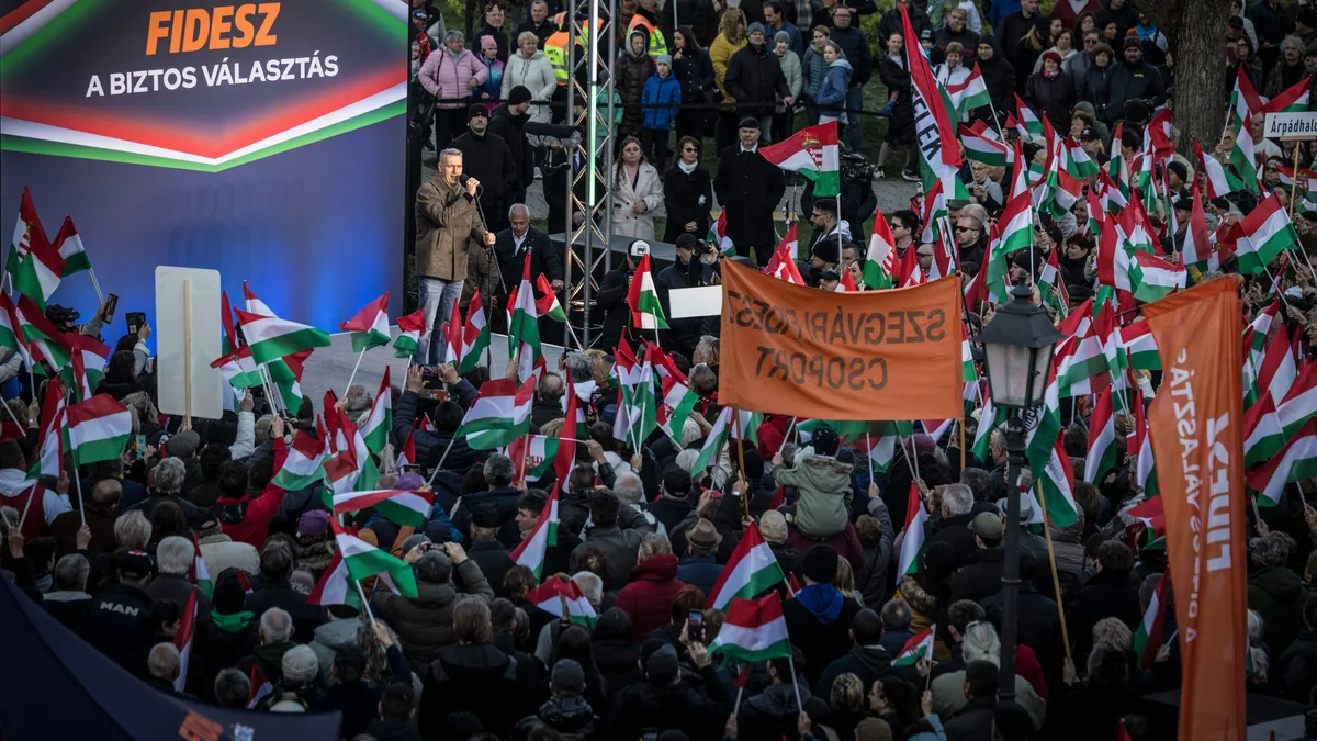 Orbán Viktor: Szentesen is sokan voltunk, fel, győzelemre!