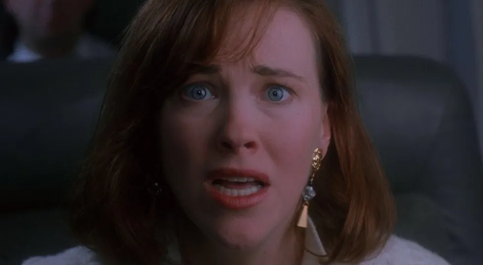 Catherine O'hara, a Reszkessetek, betörők! sztárja, az Anyák napja filmösszeállítás szereplője.
