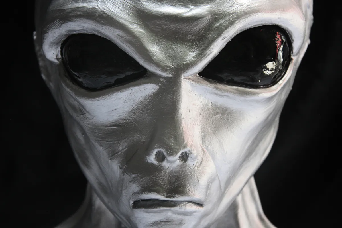 Megváltoztatja a Bibliát az amit az UFO-aktákban van.