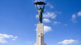 Lázár János máris megmutatta a felújított Citadellát: "Büszkék lehetünk arra, hogy magyarok vagyunk!"