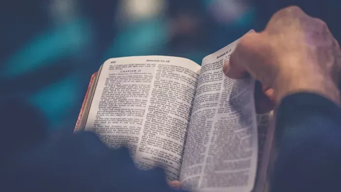 Sorsfordító titokra jött rá egy tiktoker a Bibliát olvasva