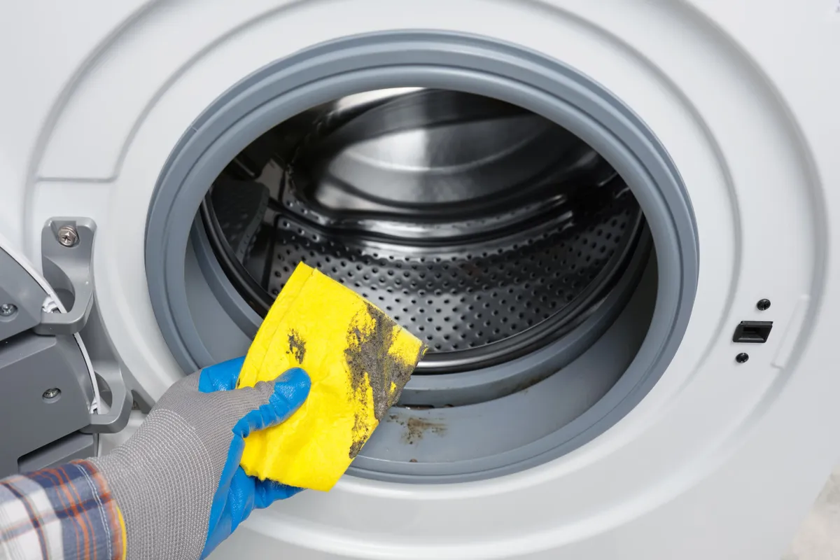 Minden mosás után érdemes áttörölni a gumitömítést.