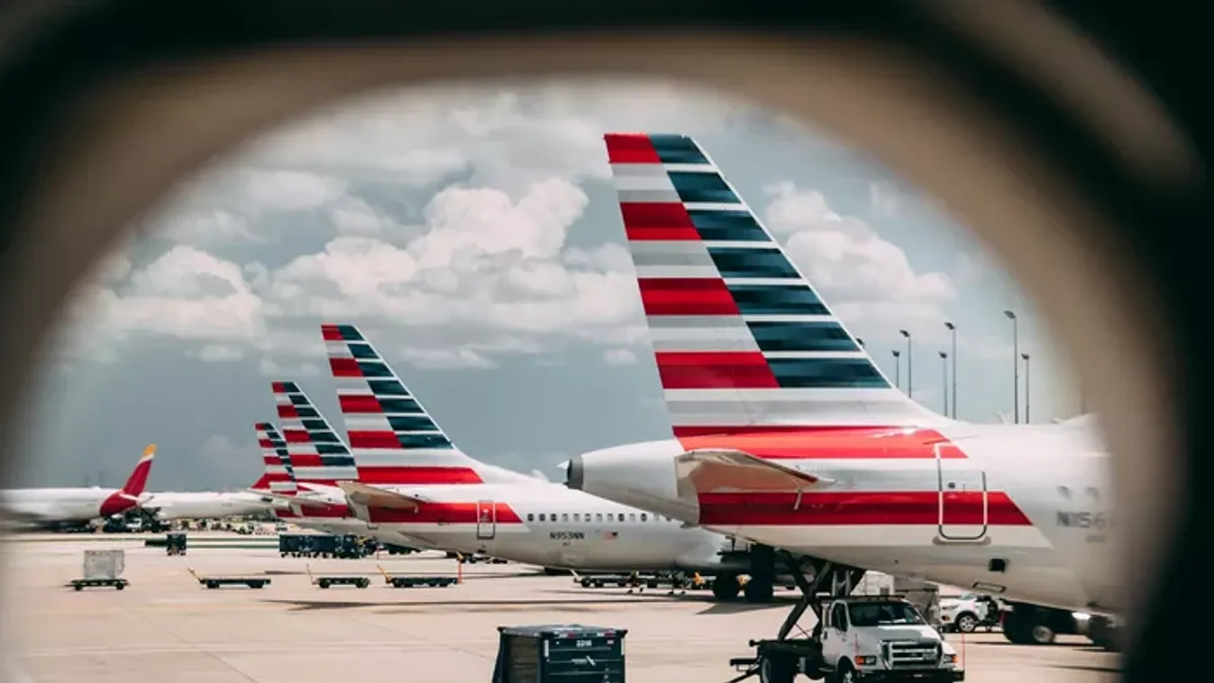 Időben reagált a pilóta: centiken múlott a repülőgép-baleset