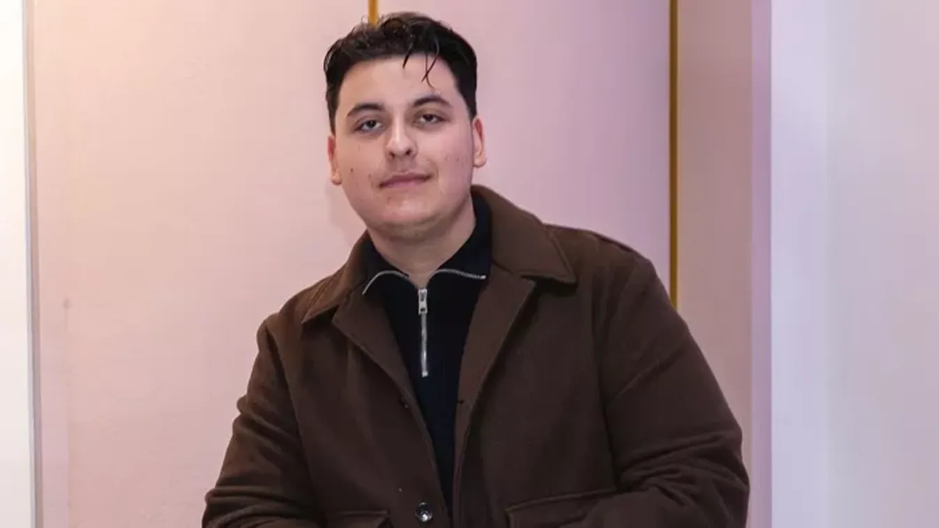 Kökény Lali: „Tudtam, hogy nem lesz könnyű” – kilépne apja árnyékából az énekes