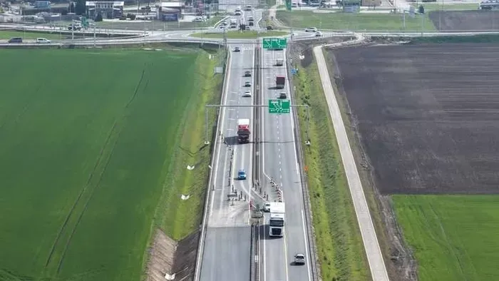 Autósok, figyelem! – Elkészült a négysávos út