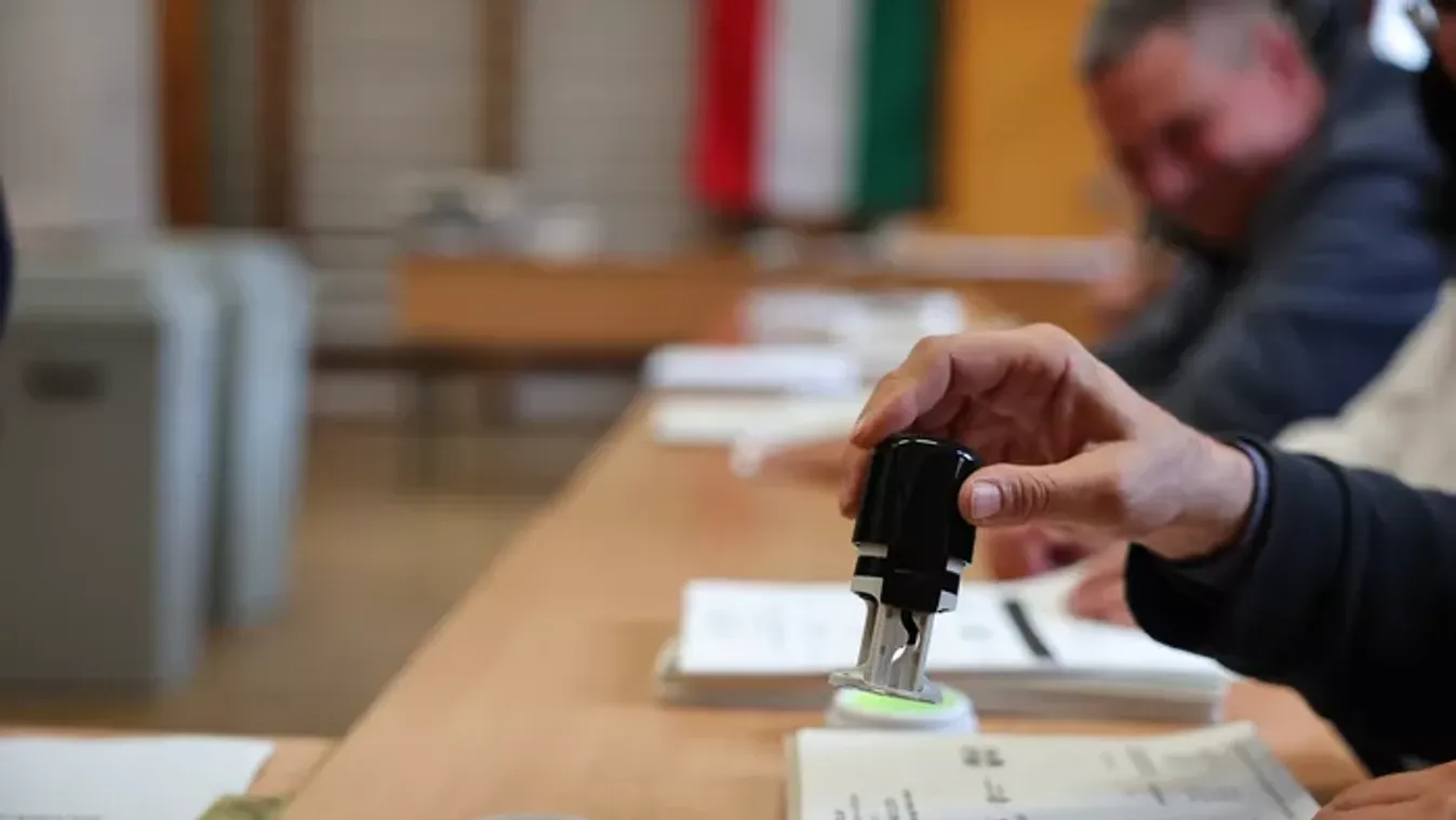 Tornakápolnán már 13 órára befejeződött a választás