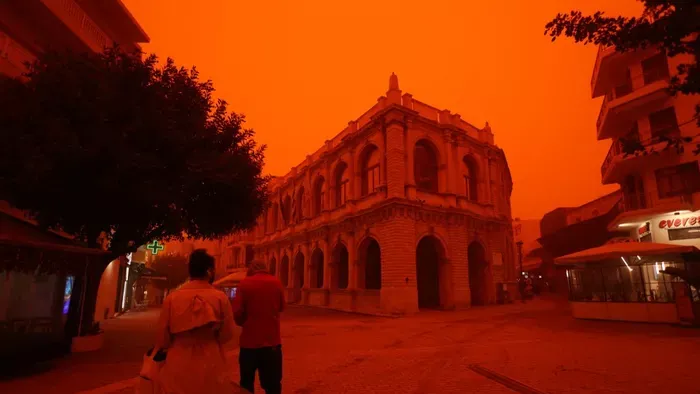 Vörösbe borult az égbolt a magyarok kedvenc üdülőhelyén