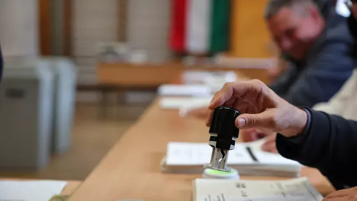 Tornakápolnán már 13 órára befejeződött a választás