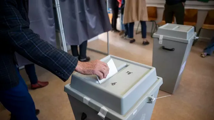 Azonnal leállították a szavazást Nyírbogáton! Újabb gyanú a tiszás csalásra