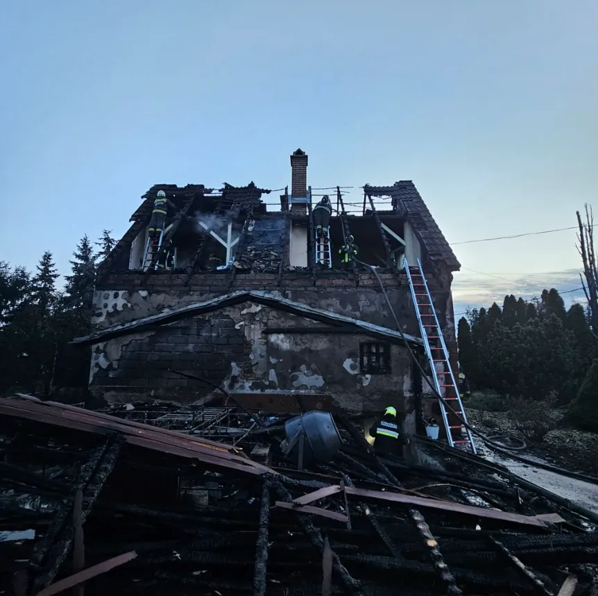 Újszülött gyermekével együtt menekült a házaspár a tűz elől