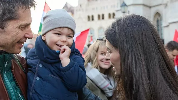 "Mondjunk nemet a háborúra, a gyűlöletre, a brüsszeli és ukrán követelésekre!"