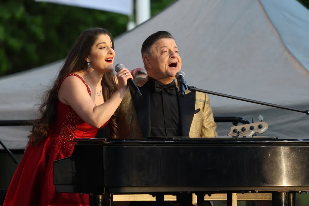 Szenes Iván tér 10.évforduló koncert