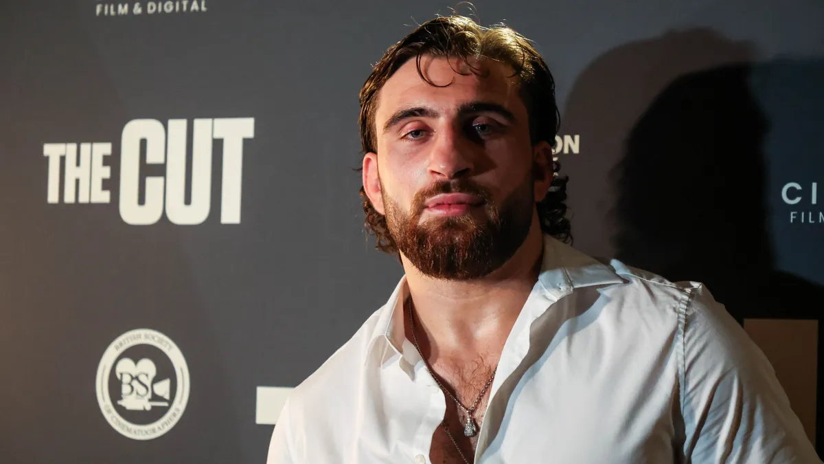 Növényi Norbert fia, Magic Norbi hódít az interneten 