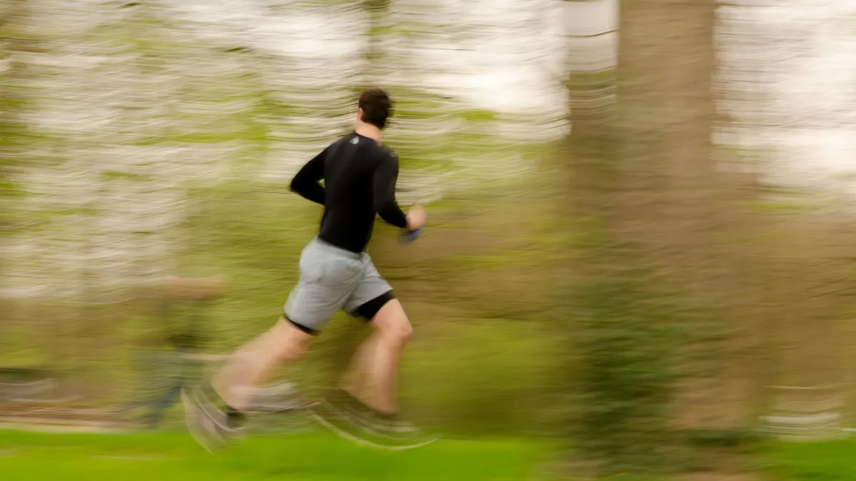 Futás az életért: 33 maratonnal küzd a férfi a demencia ellen