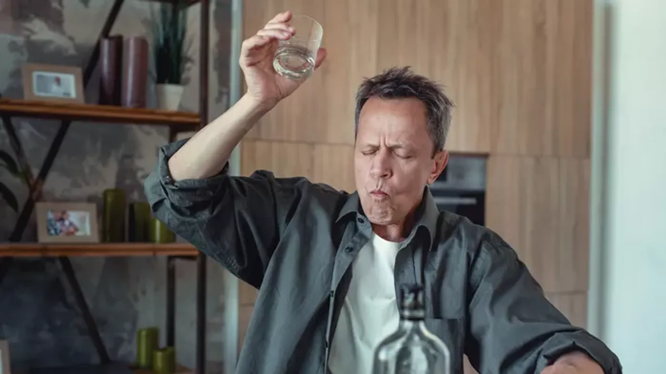 „Adjatok egy fél decit, mosolygok majd én is” – könnyen allkoholmérgezést kaphatnak a locsolók