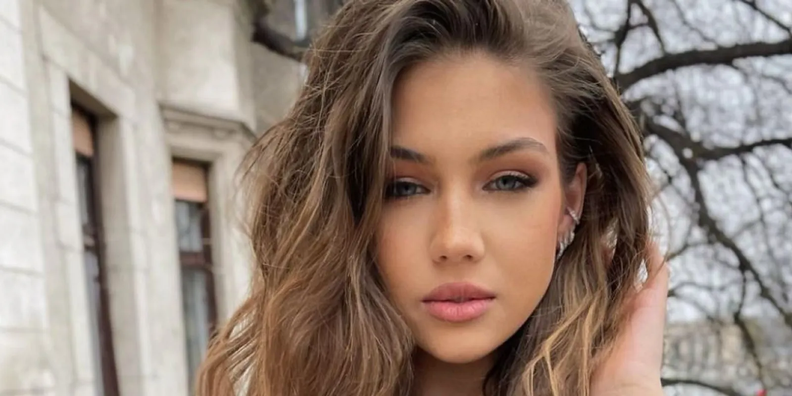 Kihangosított telefon mellett sírt Horváth Csenge és férje