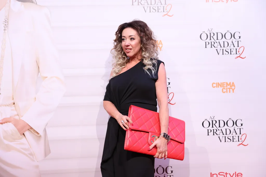 2026.04.28.Ördög Prádát visel 2