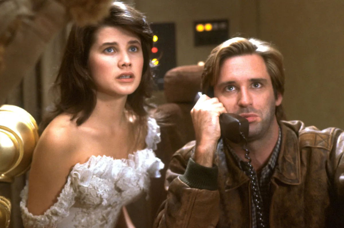 Bill Pullman és Daphne Zuniga az Űrgolyhók című filmben.