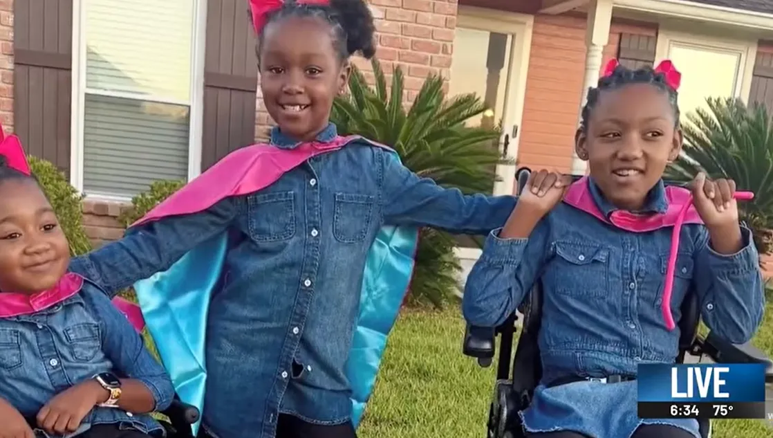 A szülők könyvvel segítenek másoknak és gyermekeiknek.