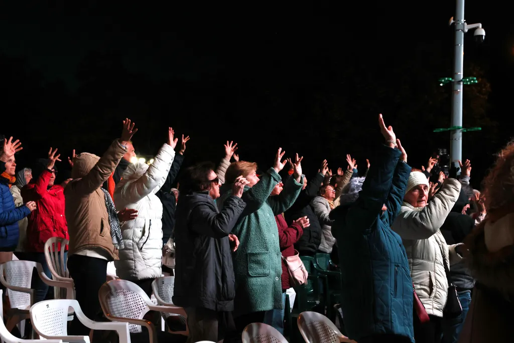 Szenes Iván tér 10.évforduló koncert