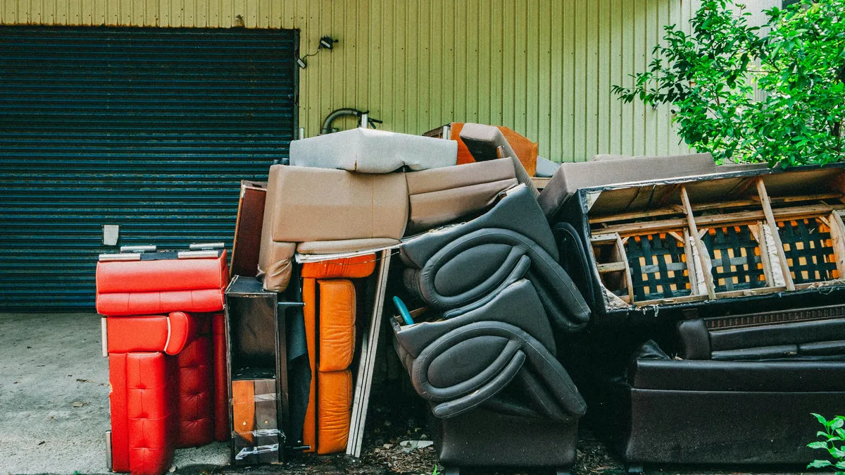 Lomtalanításban kidobott tárgyak