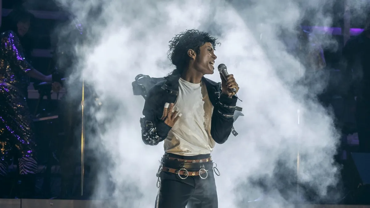 Végre itt a Michael Jackson-film! Épp a lényeg hiányzik belőle... Ilyen lett a Jacko-mozi – Kritika