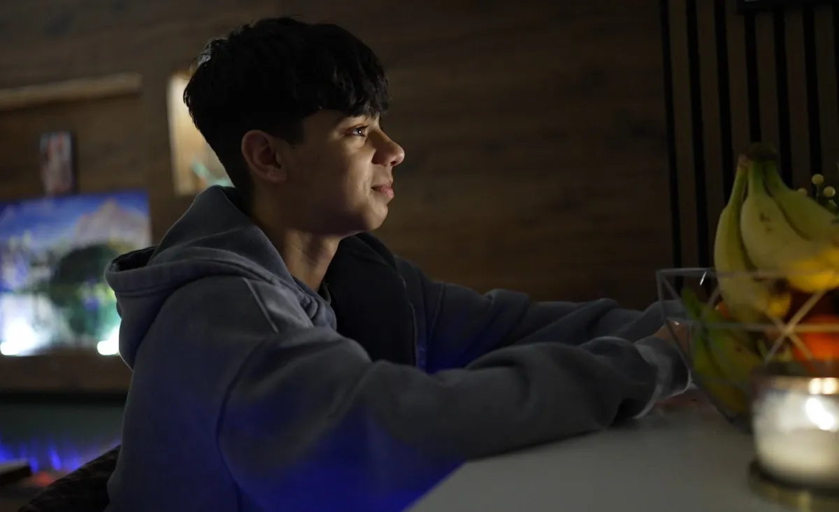 Oláh Gergő fia, Denisz már 15 éves és tehetséges dobos.