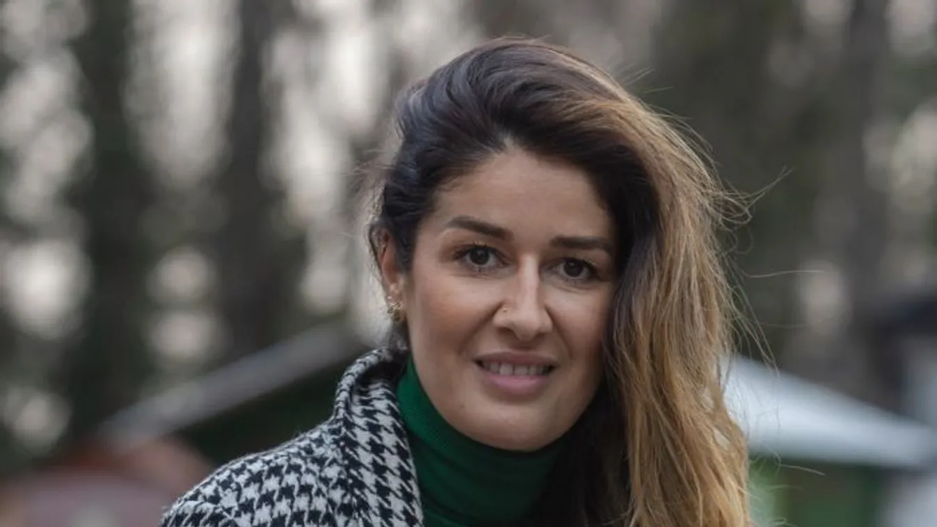 Singh Viki a susnyásból jelentkezett be, nagy dologra készül