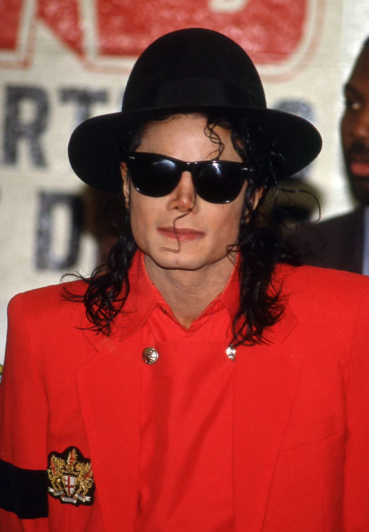 Michael Jackson-t azzal vádolják a Cascio testvérek, hogy agymosást végzett rajtuk az énekes