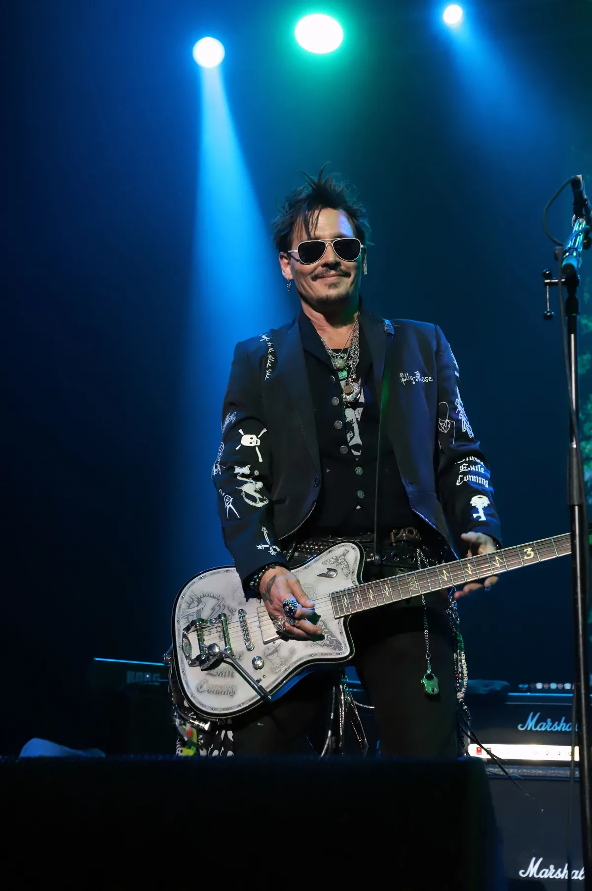 Johnny Depp zenekarát egy elmaradt szlovákiai koncert miatt perelték be