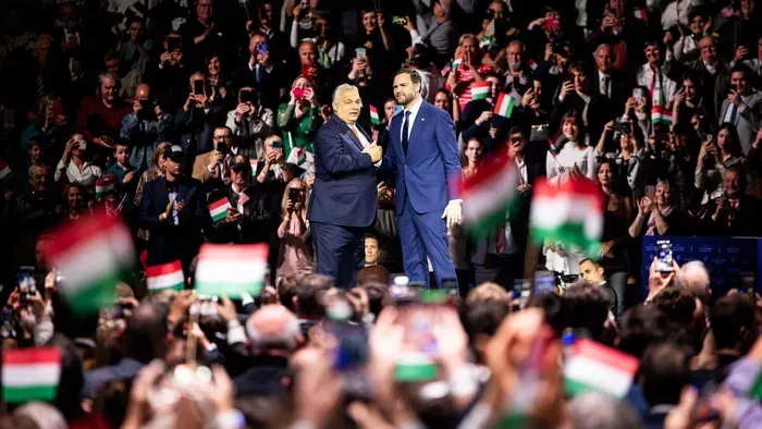 Orbán Viktor: Amerika velünk