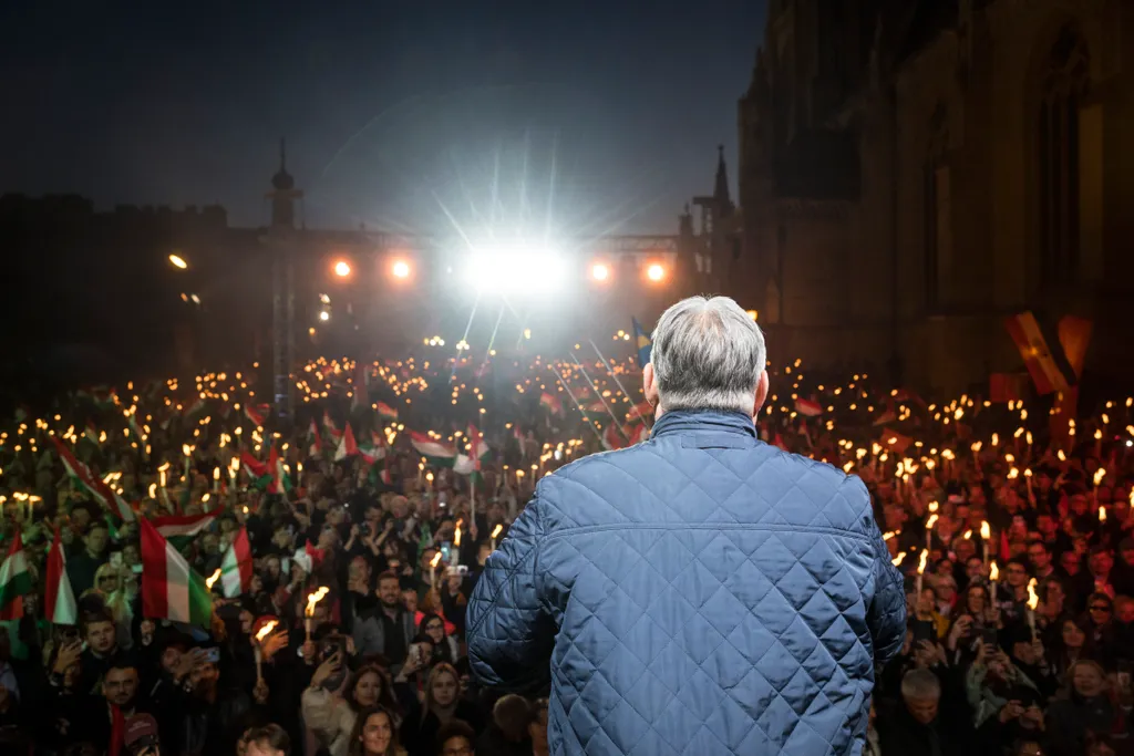 2026.04.11.Orbán Viktor-Kampány Záró-Országjárás-Budapest Szentháromság tér
