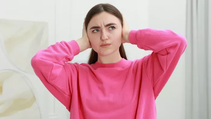 Fülzúgás megszüntetésére egyszerű esti módszer