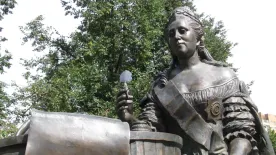 Valóban abba halt bele Nagy Katalin cárnő, hogy egy lóval hált? Íme az igazság a 200 éves pletykáról