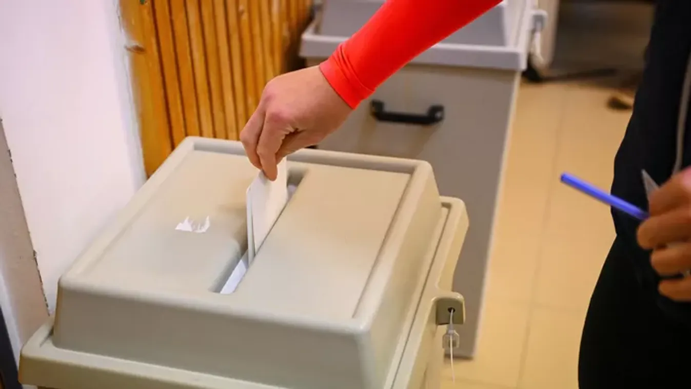 Érvénytelen szavazásra buzdítottak, így akadályozták volna a Fideszt