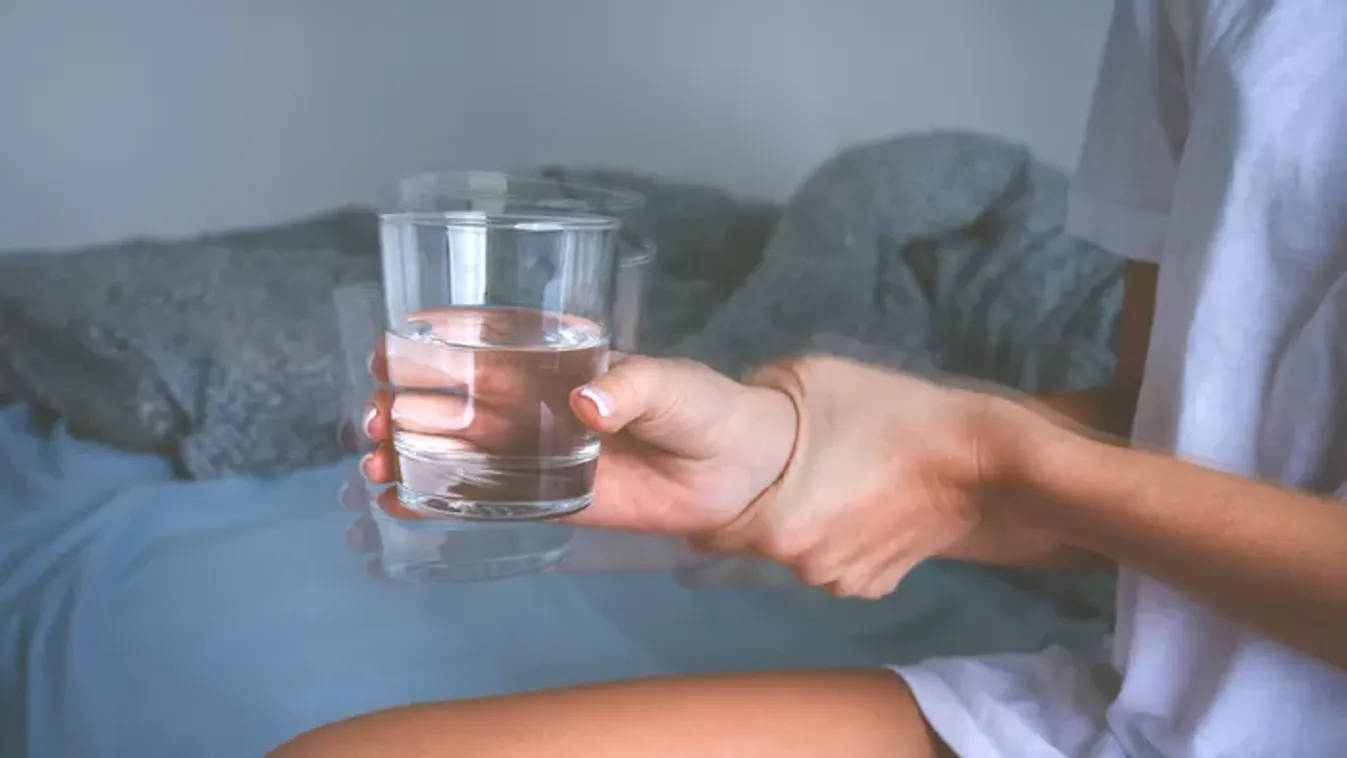 Sokk a rendelőben: Izomláz miatt ment orvoshoz, Parkinson-kórt diagnosztizáltak a fiatal nőnél