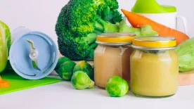Mérgezett bébiétel: gyanús matrica az üveg alján - itt tart a magyar vizsgálat