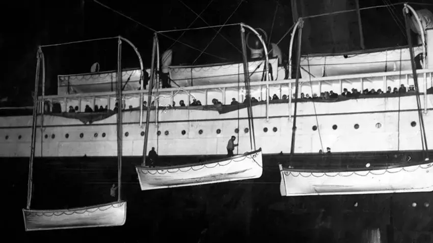 A Titanic és a Titan tragédia képekben! - magyar szemmel
