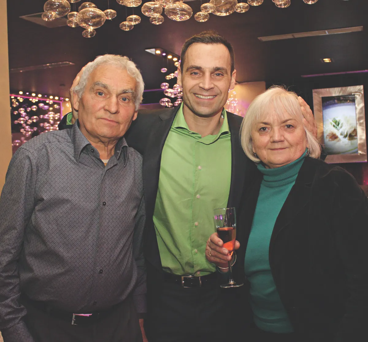 Katus Attila szüleivel: Miklóssal és Katalinnal