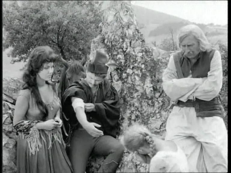 Pécsi Ildiko A tenkes kapitánya 