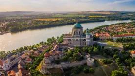 Kőkemény földrajzi kvíz: a magyarok csupán 2 százaléka ismeri minden városunk becenevét