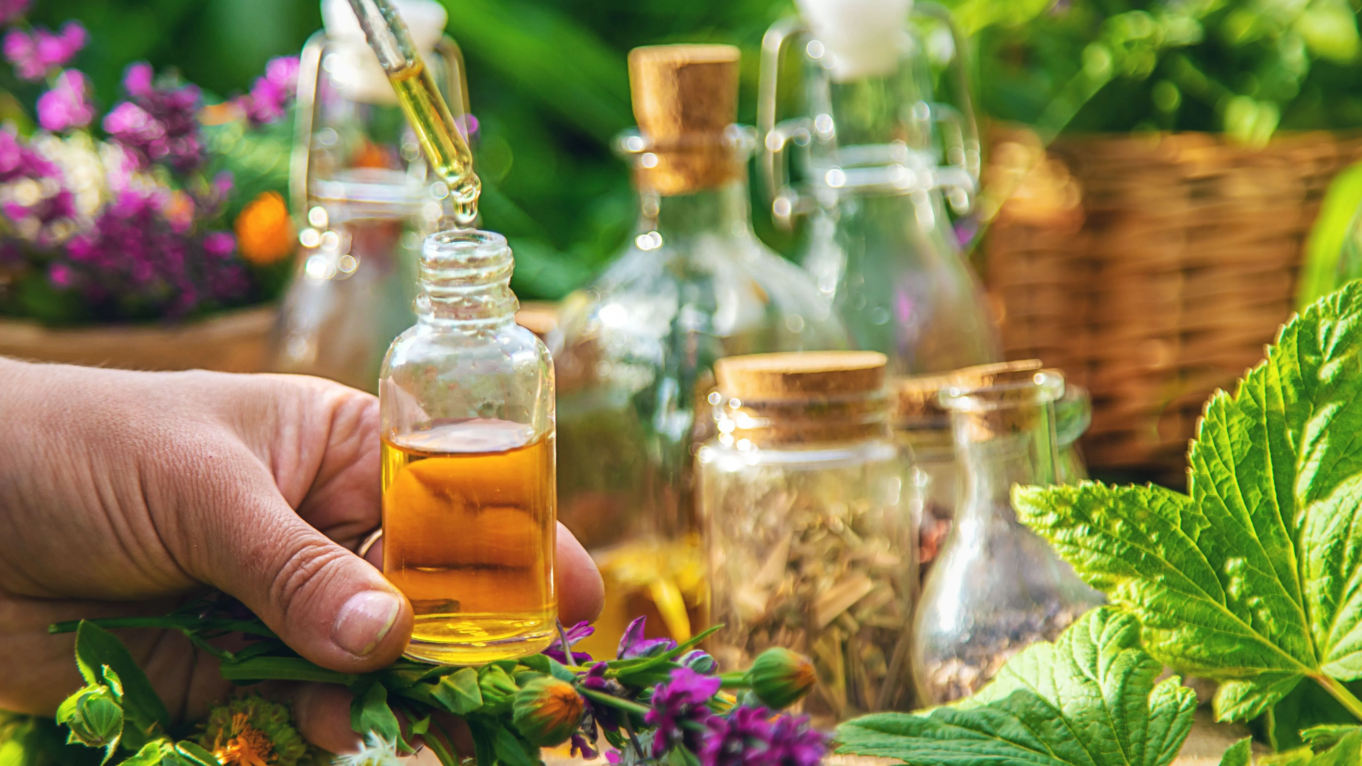 Gyógykészítmények keverése a gyógynövények hatásainak ismeretében