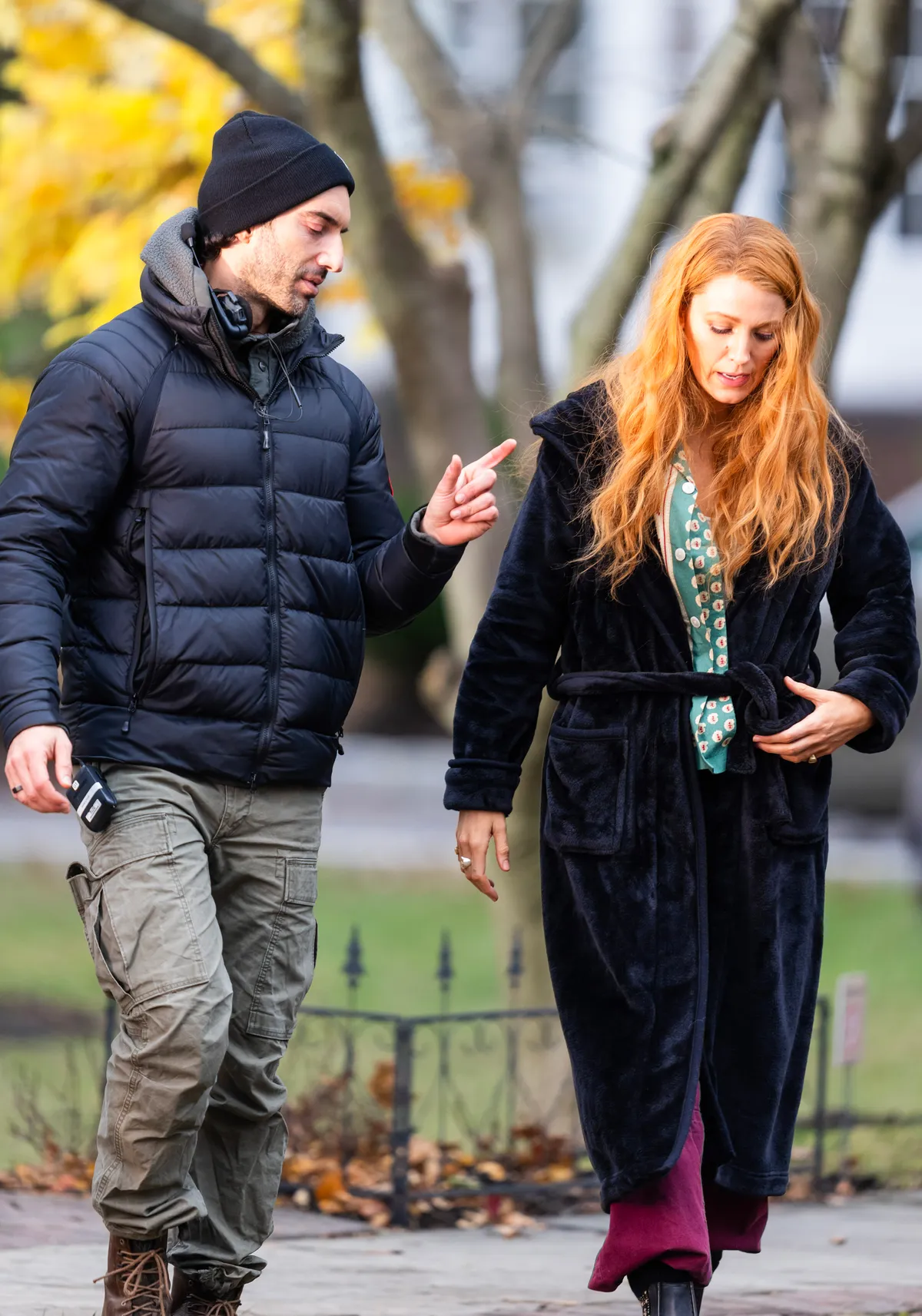 Justin Baldoni és Blake Lively a Velünk véget ér című film forgatásán.
