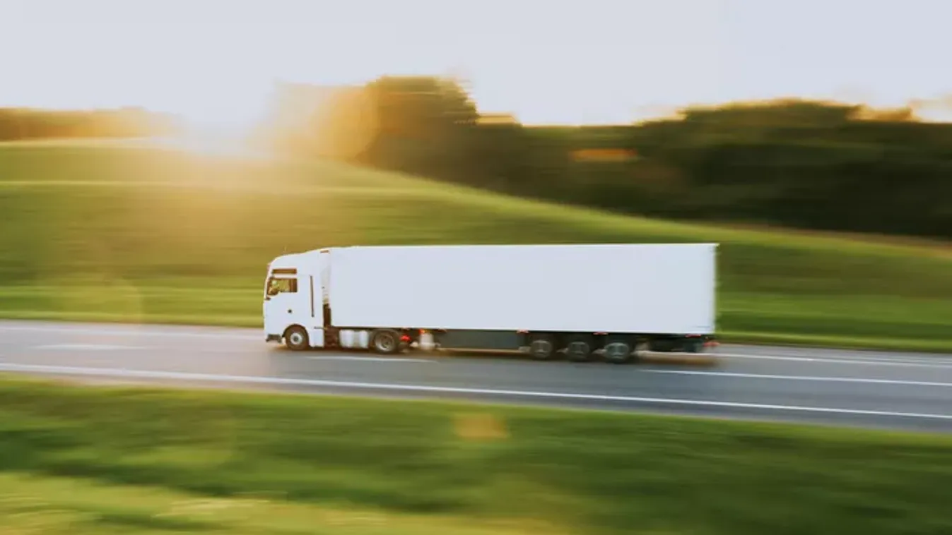 Nem fizetett útdíjat, 1 milliárdot bliccelt el István a kamionjaival - megdöbbentő ítélet született