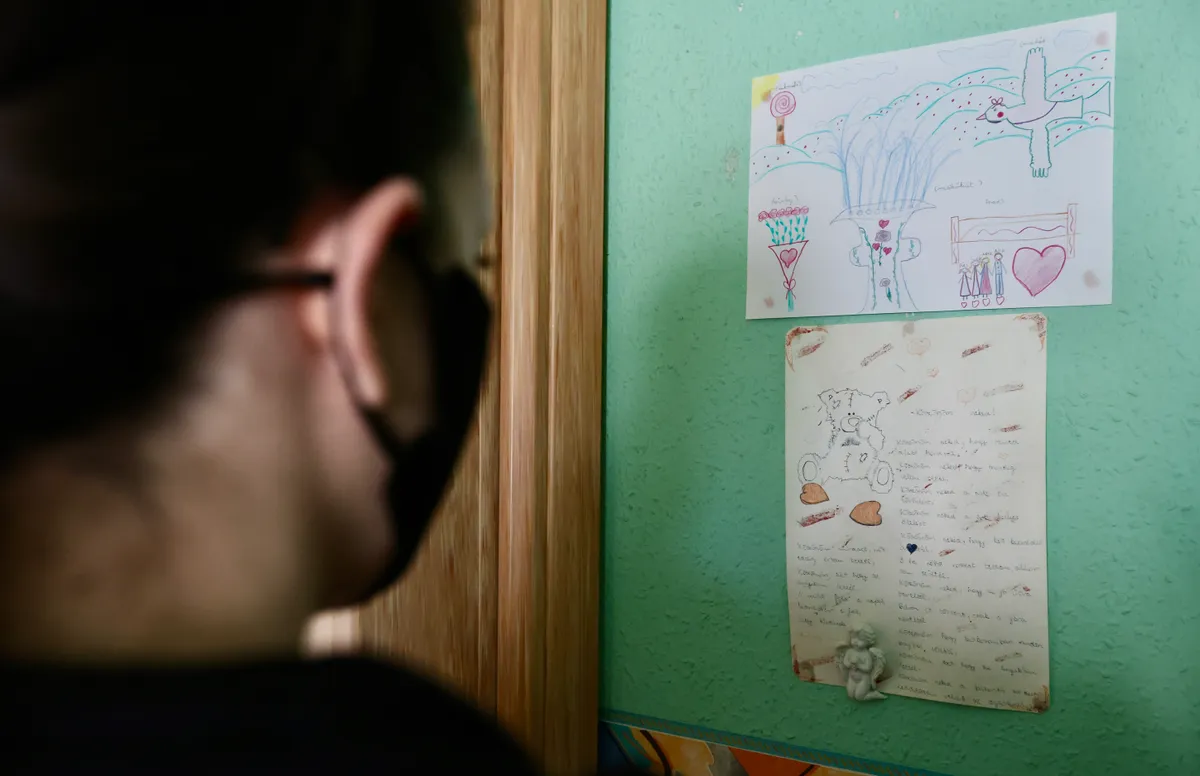 Gyilkosság, Eger, feleséggyilkos